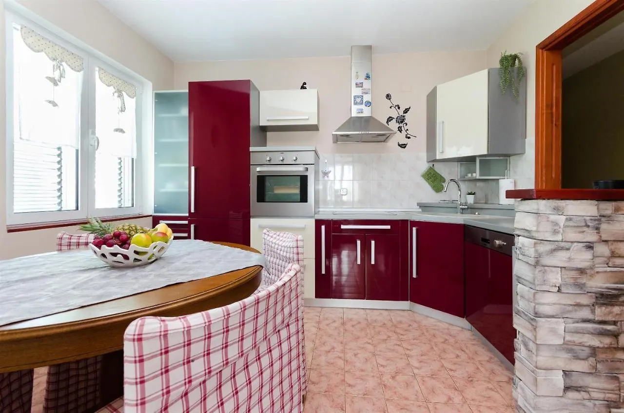 Apartments Marotin Palit Croaţia