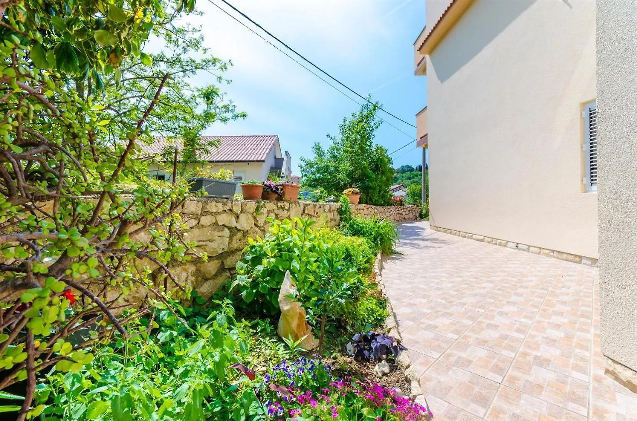 Apartments Marotin Palit