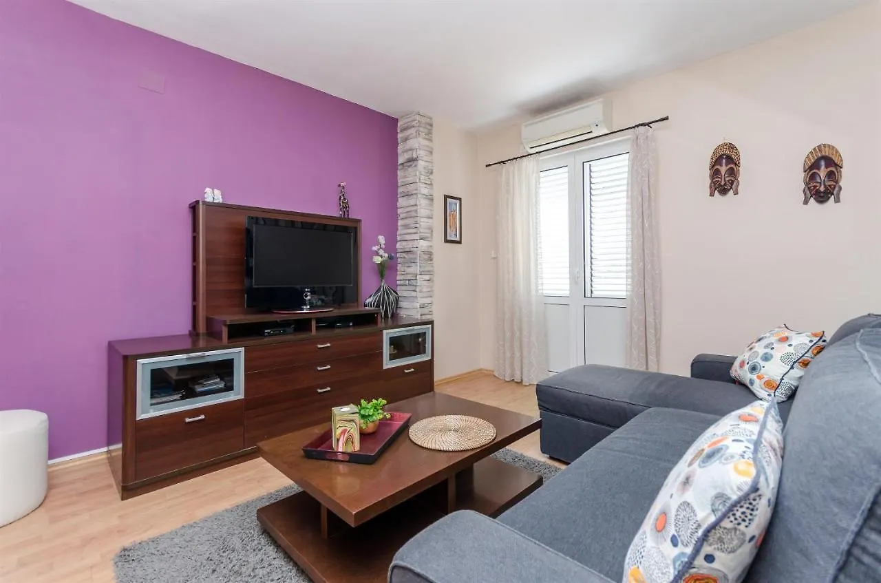 Apartments Marotin Palit 0*,  Croaţia
